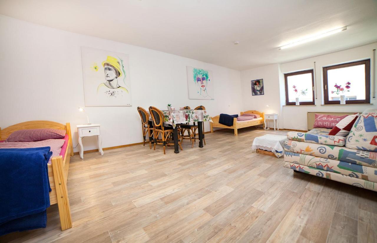 라우다코니그쇼펜 Haus Haas Zimmer&Fewo 아파트 외부 사진
